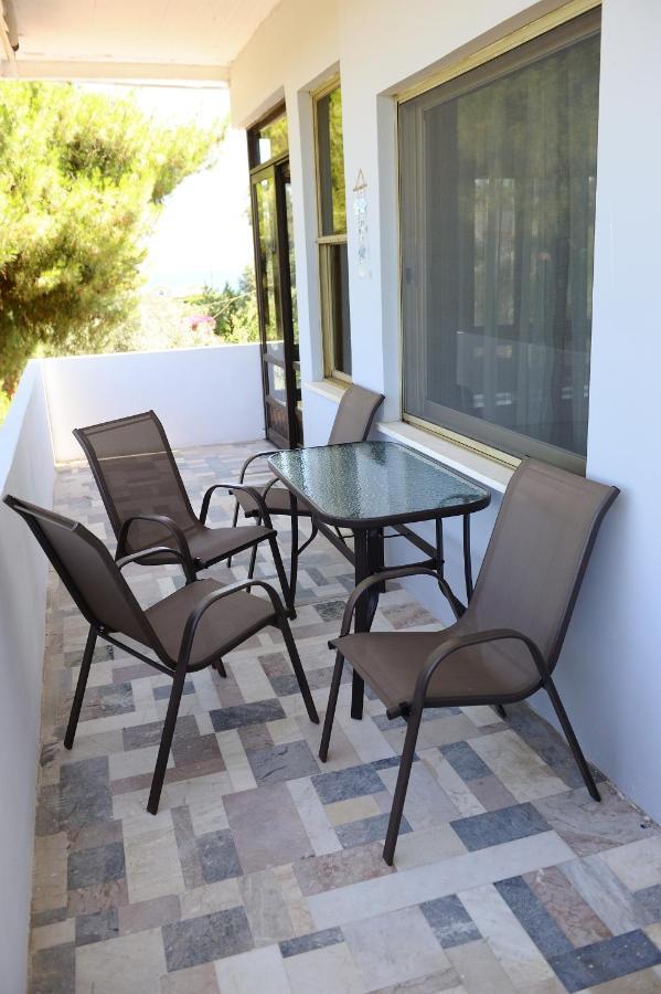 Ferienwohnung Iro - Kostas House 1 Chalkís Exterior foto